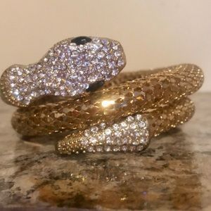 Custom jewelry snake design bracelet